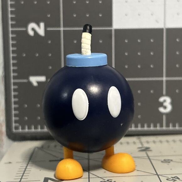World Of Nintendo Super Mario Bob-Omb Figure Jakks Pacific Action Figure 2" - Picture 4 of 6